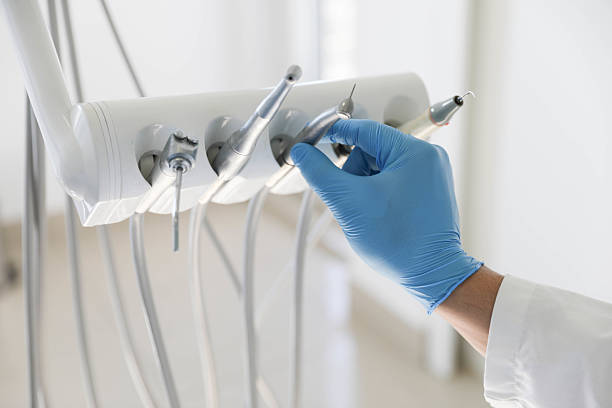 Professional Emergency Dentist technician working in Tybee Island, GA